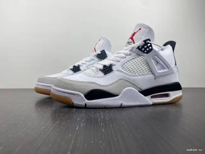 Rep Onekick Nike Air 4 SB x DR5415-100 Jordan 0510